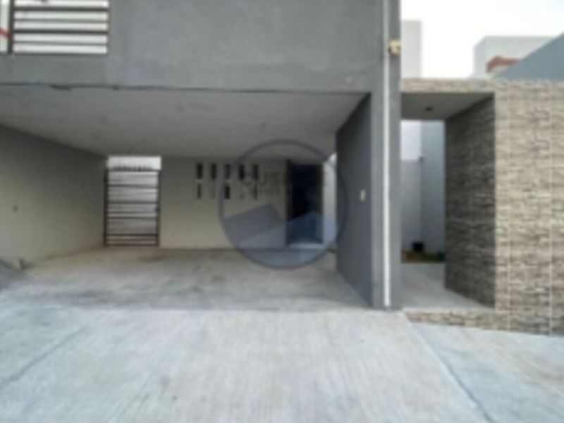 CASA EN VENTA EN COLINAS DE ANAHUAC