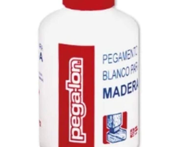 Pegamento blanco en Coyoacan