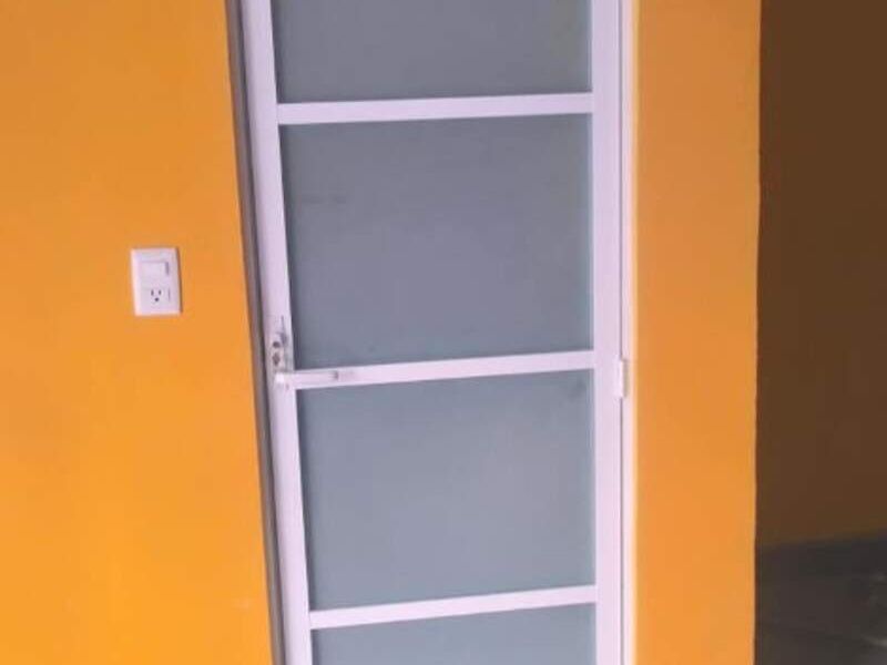 PUERTAS PARA BAÑO en Izúcar