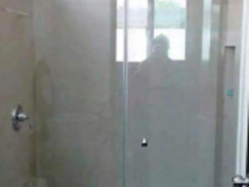 Cancel cristal claro para baño Mérida