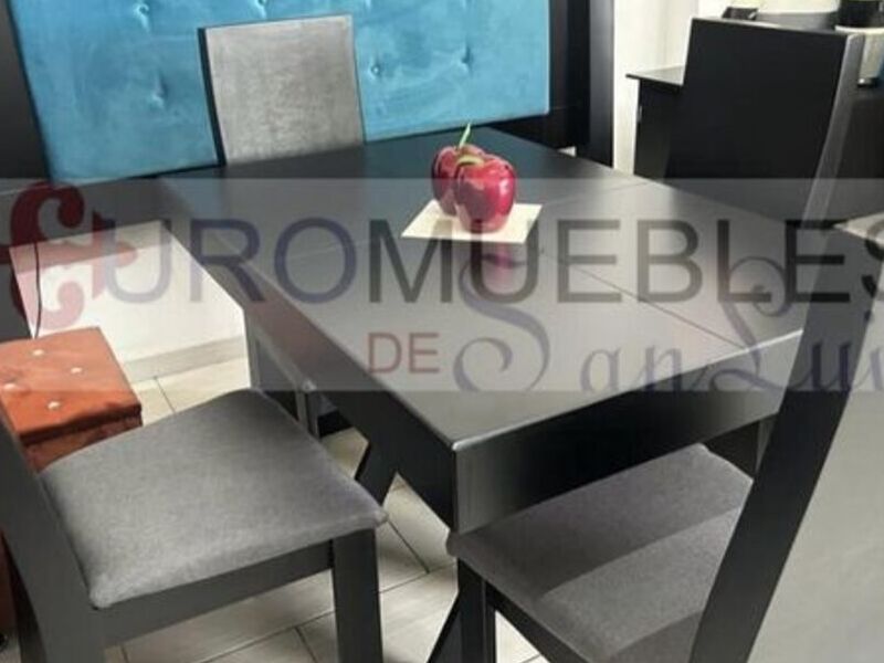 Comedor de 4 sillas 