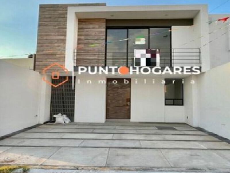 CASA EN VENTA EN FRACC. VALLE DE LOS ARCOS