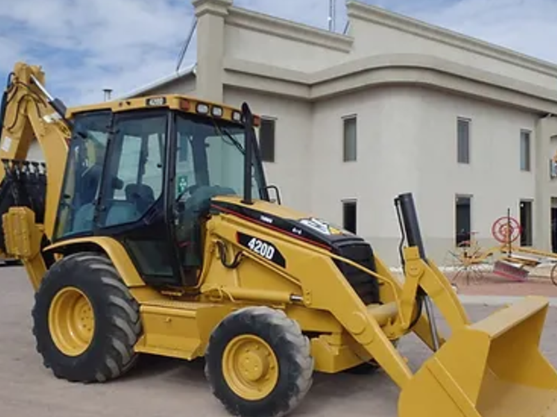Retroexcavadora caterpilar 420D Nuevo Ladero