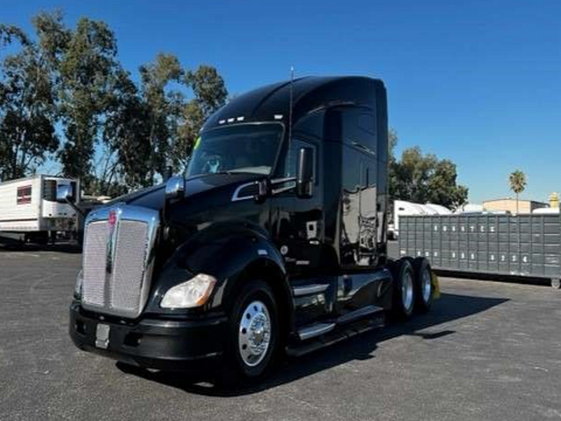 2019 Kenworth T6800