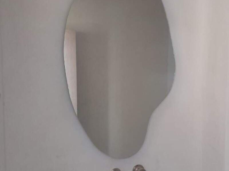 Espejo de pared flotante en Tijuana