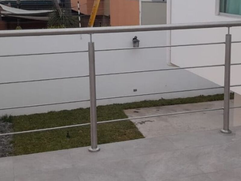 Pasamanos de aluminio en Tijuana