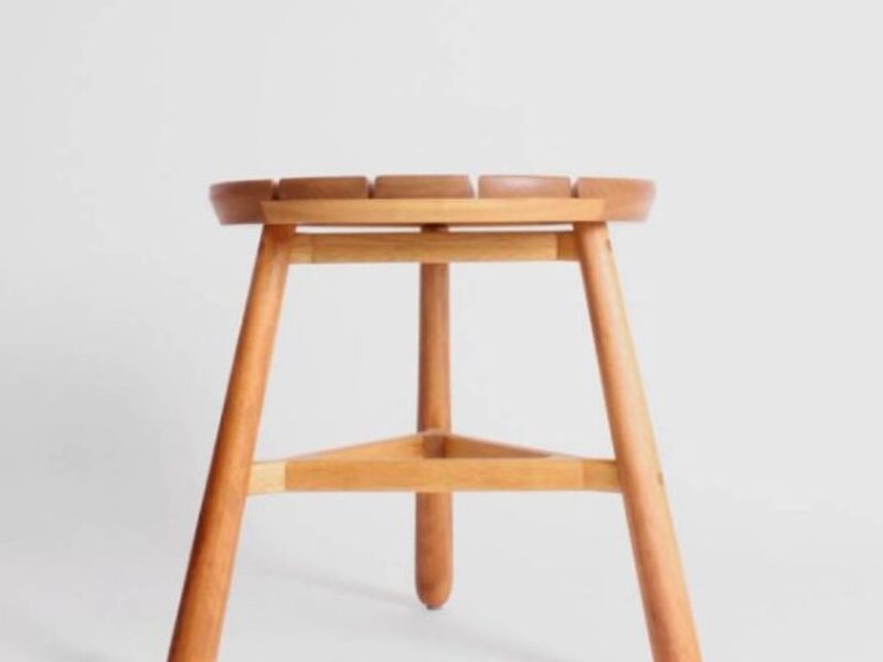 Mesa auxiliar de madera Unicuo Monterrey