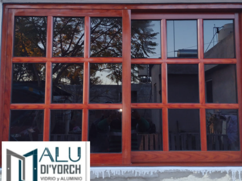 VENTANA DE ALUMINIO NOGAL EN HIDALGO