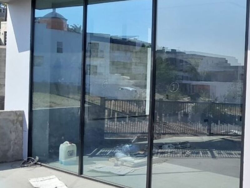 Puerta de aluminio en Tijuana