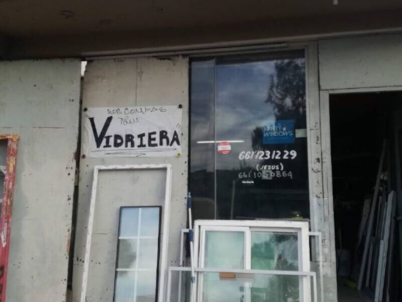 Puertas de aluminio en Rosarito