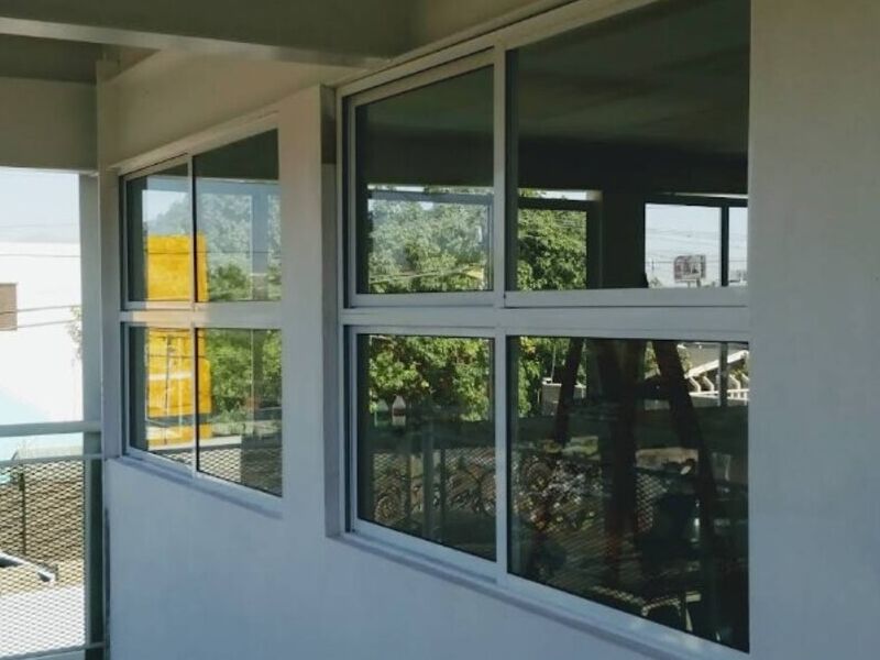 Ventana de aluminio en Baja California