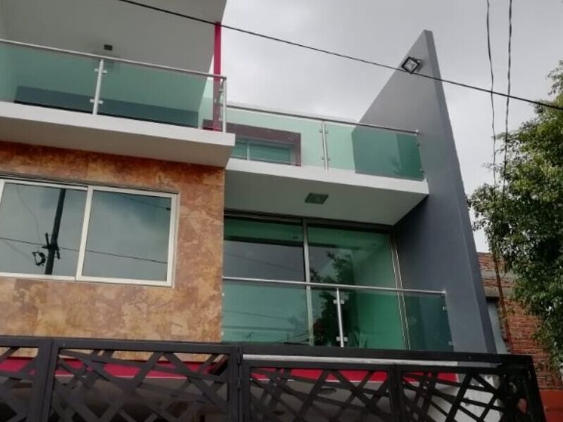 Pasamanos de cristal templado EN TONALÁ