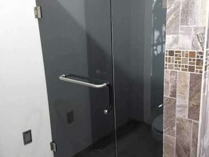 Cancel de baño pelicula oscura en Puebla