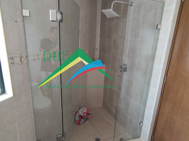 Cancel de baño en vidrio templado México
