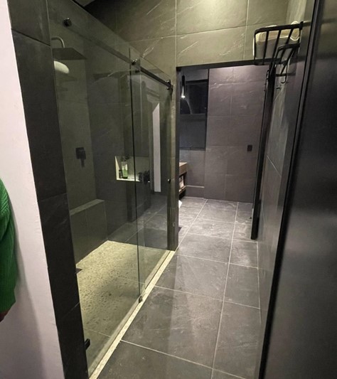 Ducha con paredes de vidrio MÉXICO