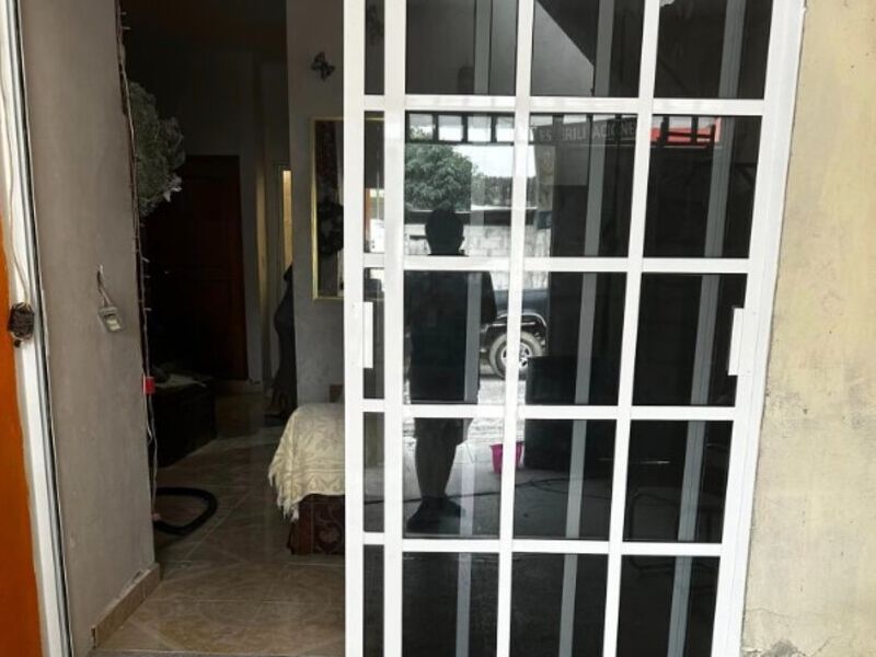 Cancel cuadriculado corredizo en Veracruz