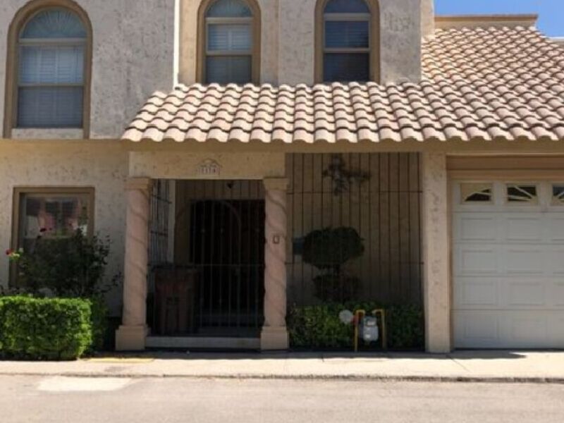 Venta de casa en Fraccionamiento Privado