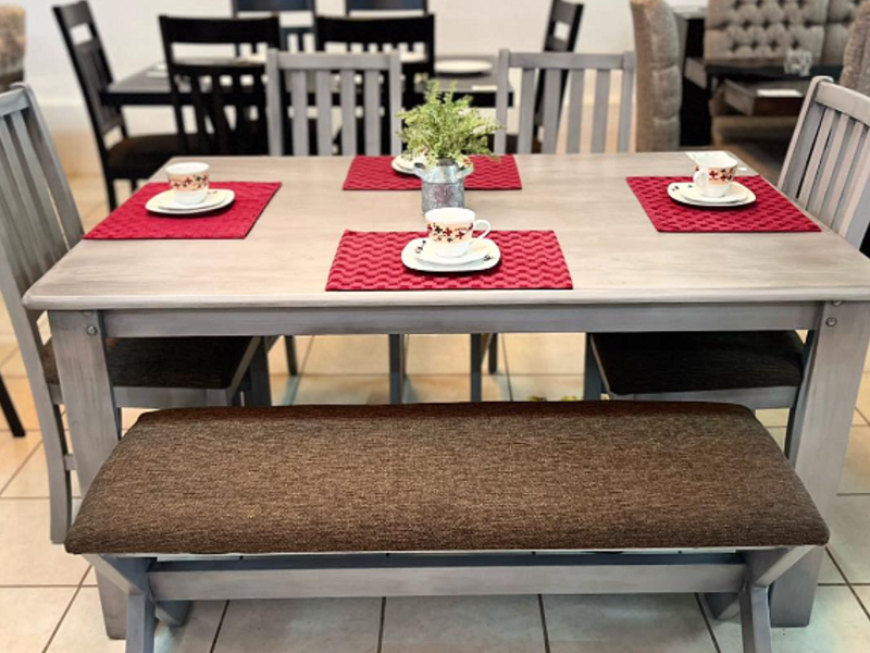 Juego de comedor de 4 asientos gris Cananea