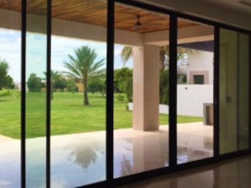 Puertas con vidrio en Hermosillo