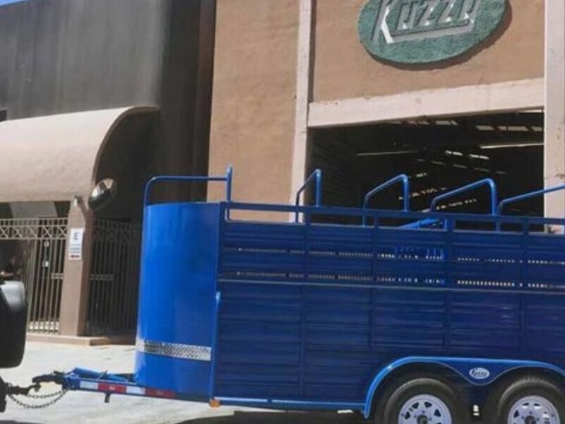 Remolque Ganadero Jalon Kuzzy en Hermosillo