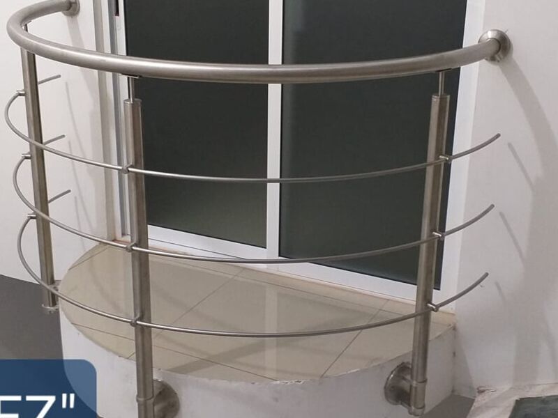 BARANDAL DE ACERO CURVO ZACAPU