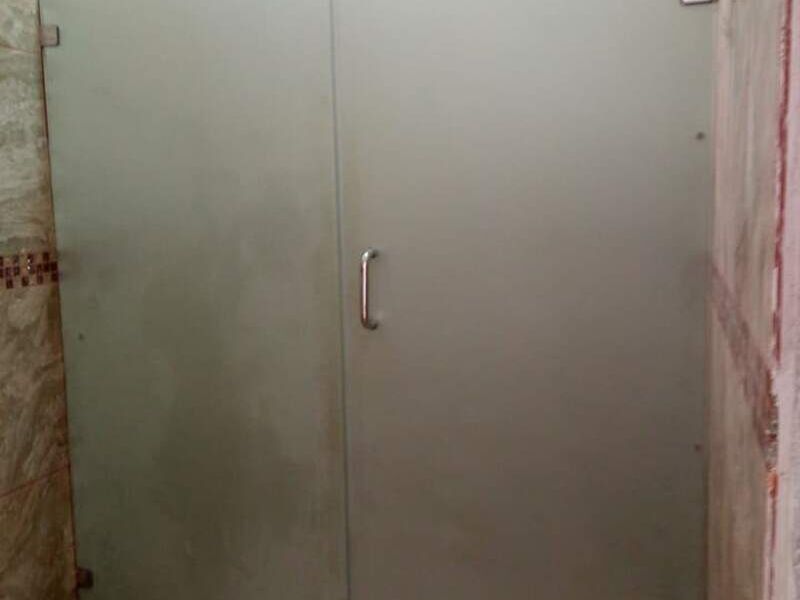 CANCEL DE BAÑO CRISTAL ESMERILADO CUERNAVACA