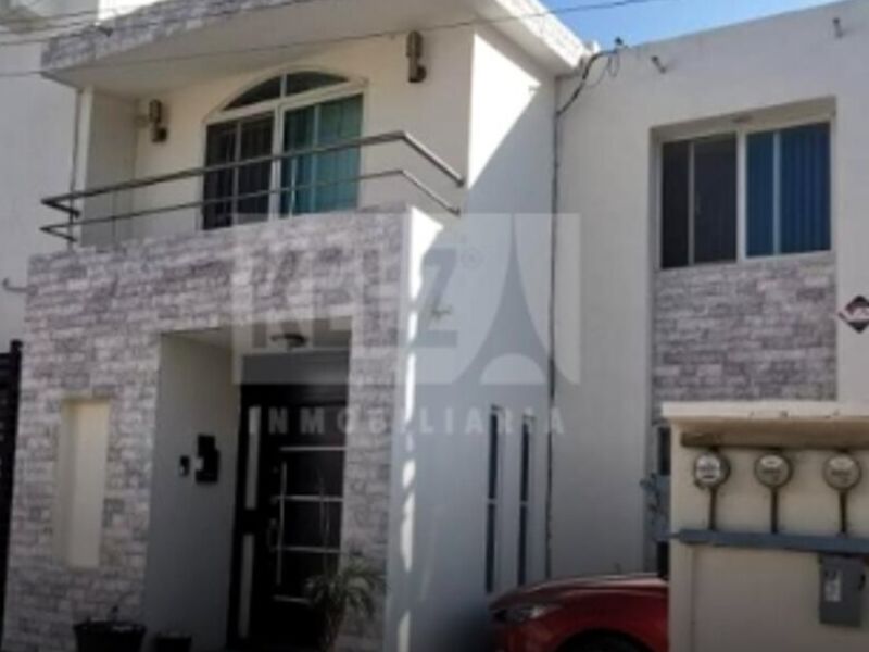Casa en colonia Arboleda Tampico