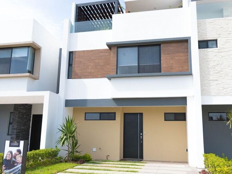 Venta casa Cumbres Residencial. VERACRUZ