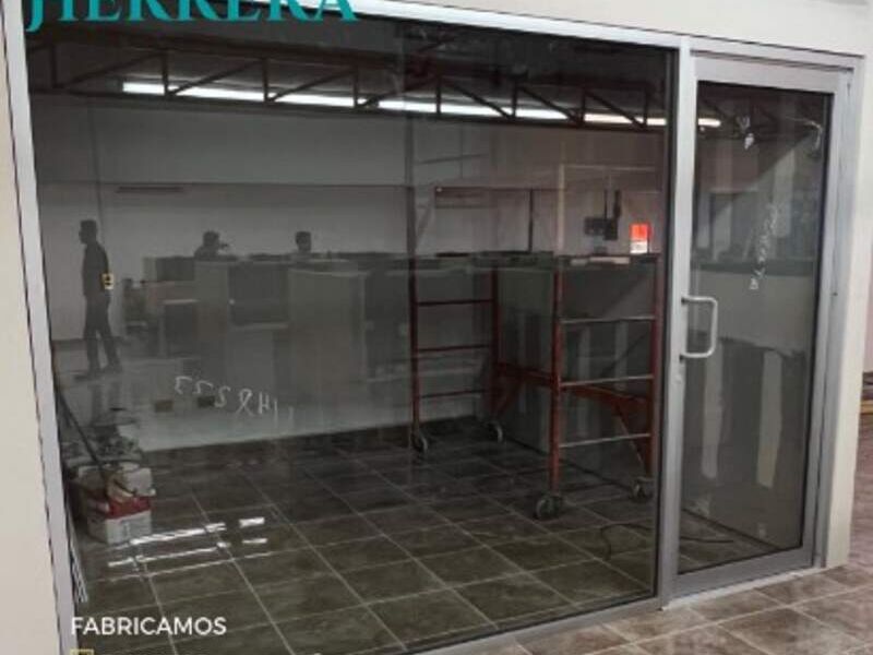 Ventana panorámica en vidrio templado en MX