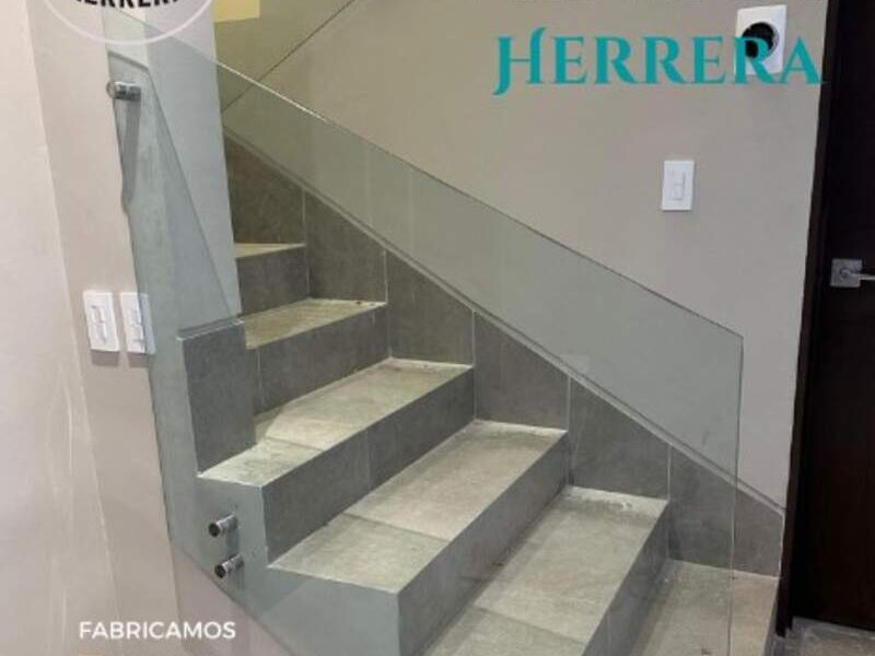 Pasamanos en Vidrio templado en Monterrey