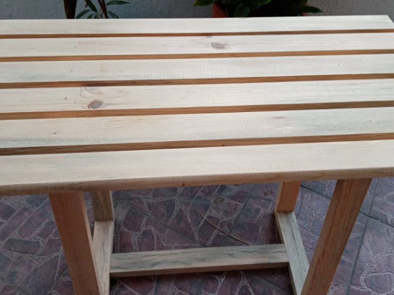 Mesa pequeña color madera Oaxaca de Juarez