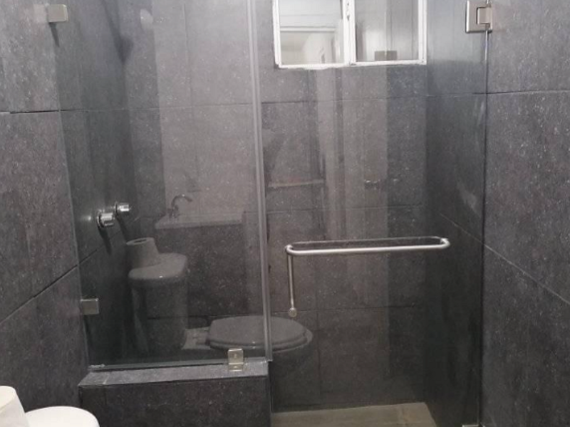 Cancel de baños vidrio templado Guadalajara
