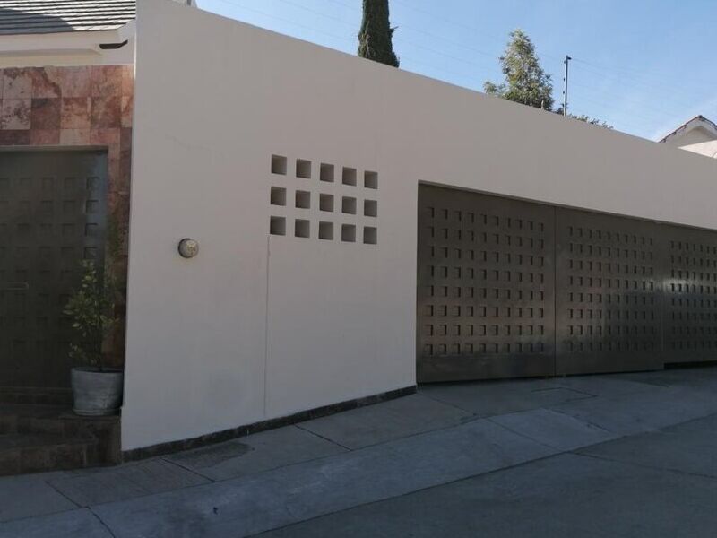 Casa venta Lomas León