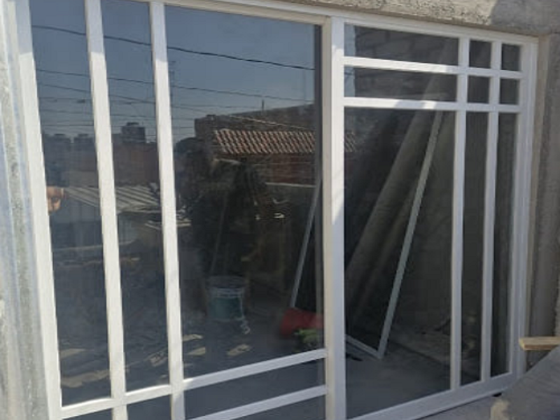 Ventana de aluminio M2 Querétaro