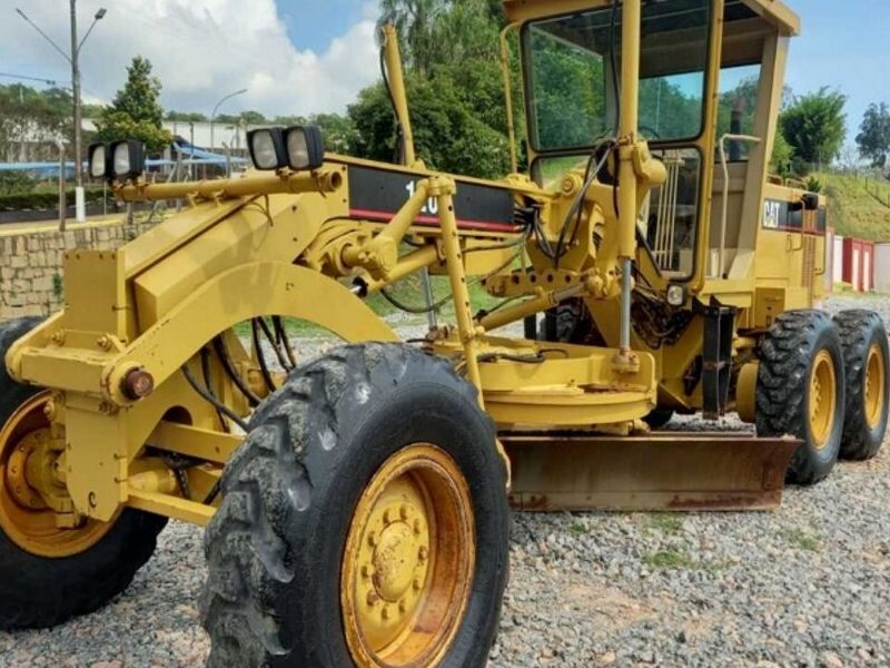 MOTONIVELADORA MARCA CAT MOD 120H. Campeche