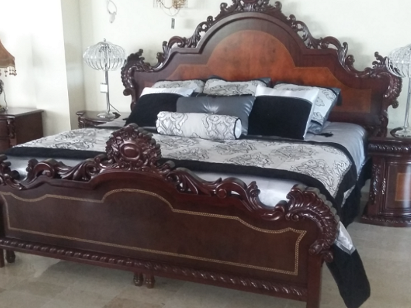 Cama de 2 plazas color café Celaya