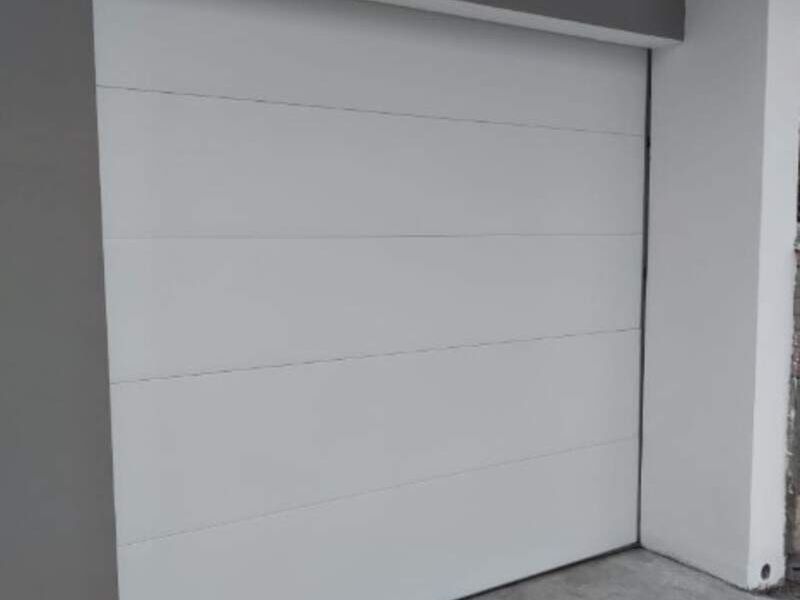 Puerta en Aluminio corrediza en Matamoros