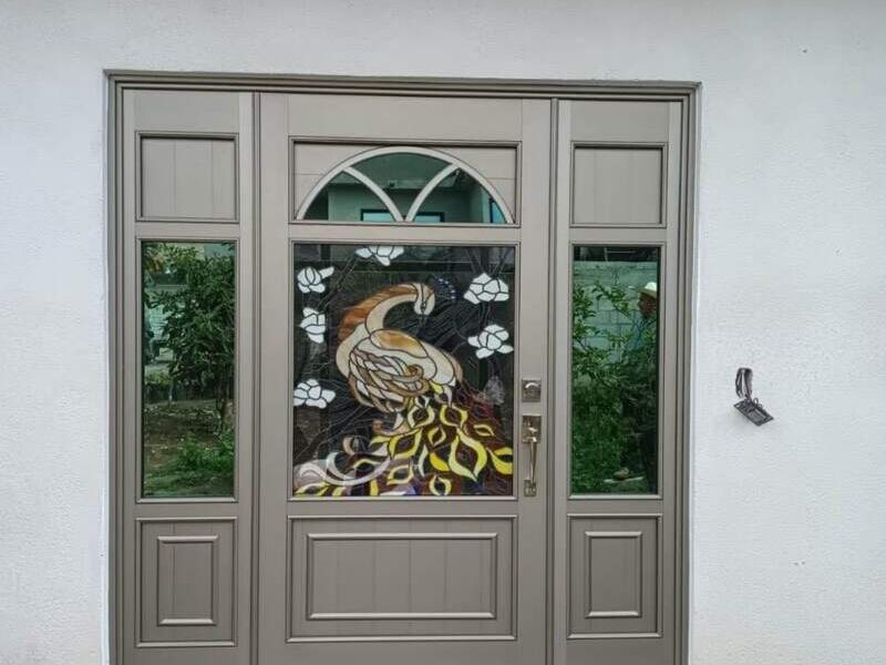 PUERTA RESIDENCIAL TONO PLATA MORELOS