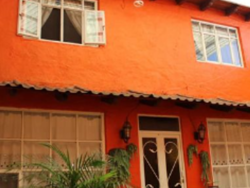 Casa Local