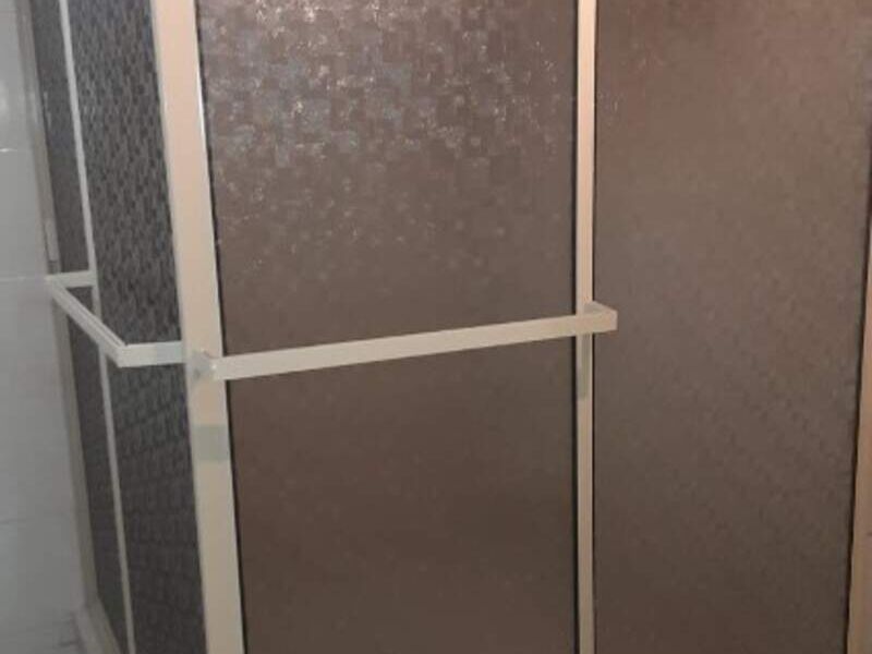 Cancel de baño en Aluminio en Matamoros 