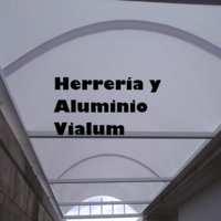 Herrería y Aluminio Vialum