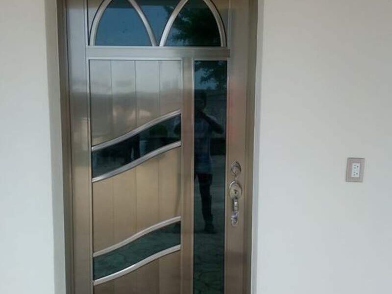PUERTA RESIDENCIAL CHAMPANG EN HIDALGO