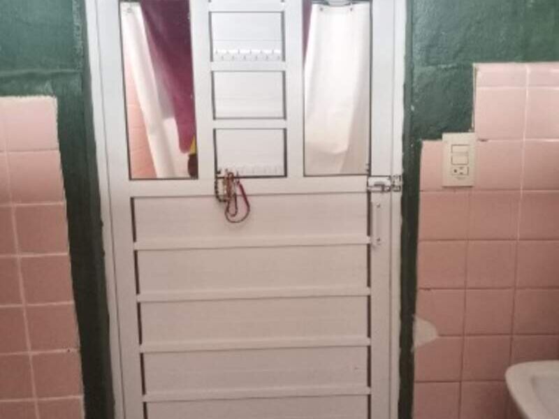Puerta de entrada a baño Tamaulipas