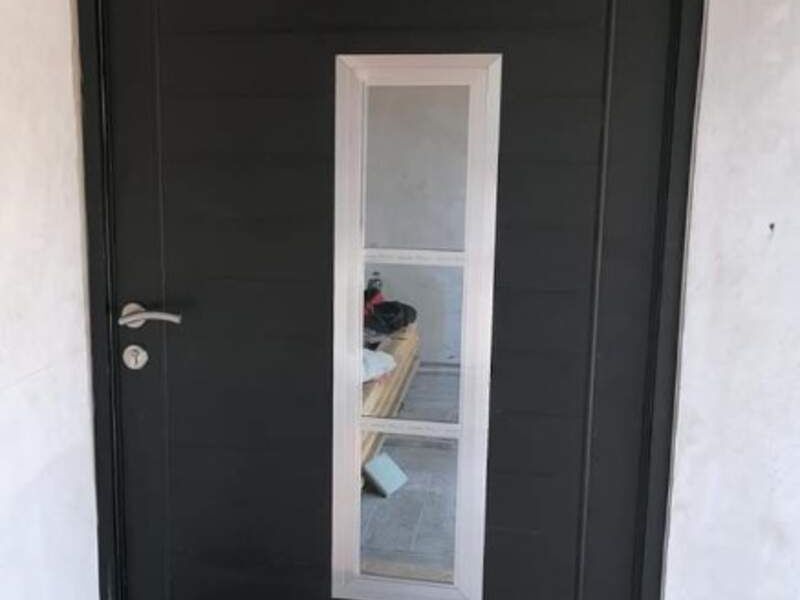 Puerta residencial en Playa Vicente