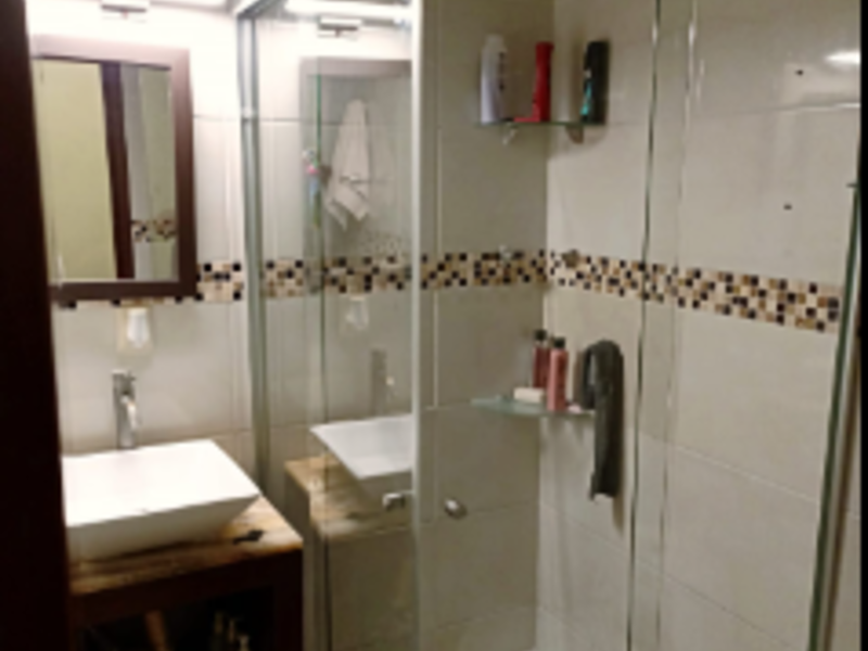 Cancel  para baño de cristal claro Jalisco 