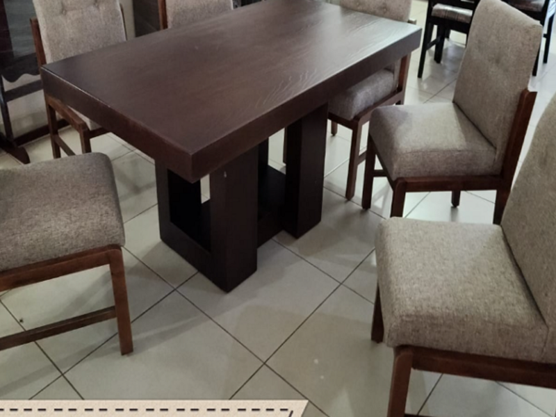 Mesa de comedor 4 sillas café Fresnillo