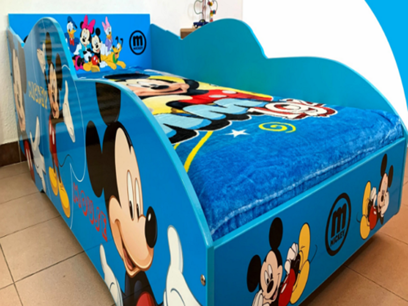 Cama infantil de niño