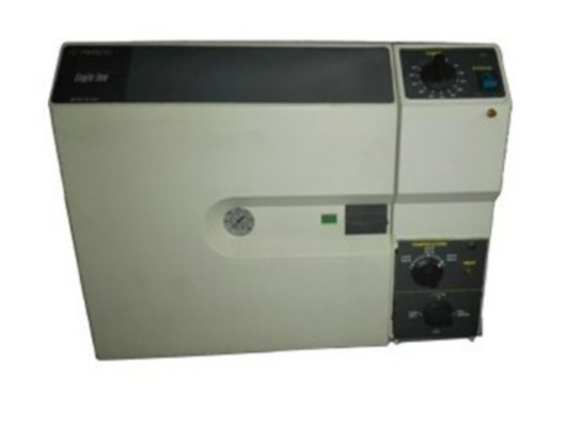 AUTOCLAVE AMSCO EAGLE TEN