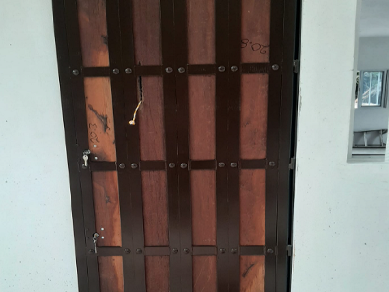 Puerta de aluminio M1 Cancún
