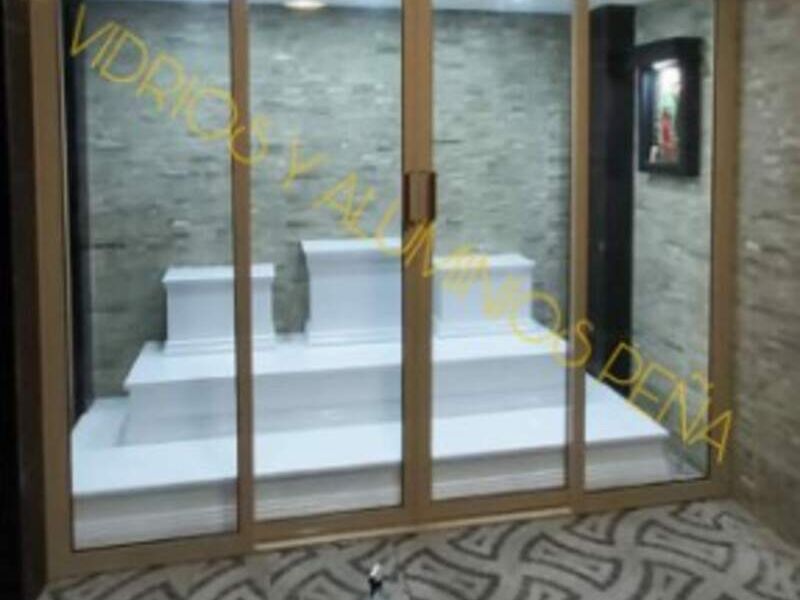 Ventana en Aluminio con cristal en Tlaxcala